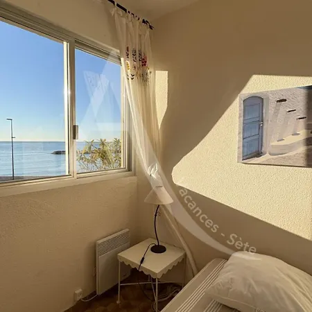 Coquet 1 Avec Parking Bord De * Σετ