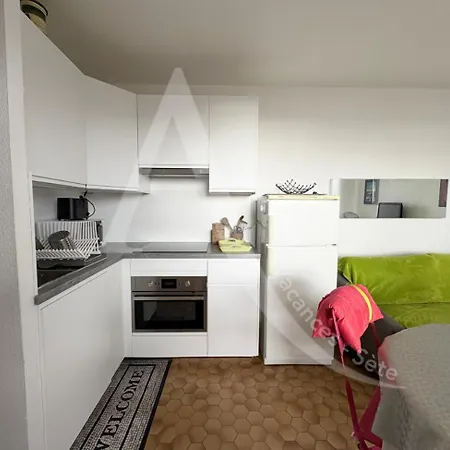 Coquet 1 Avec Parking Bord De * Σετ